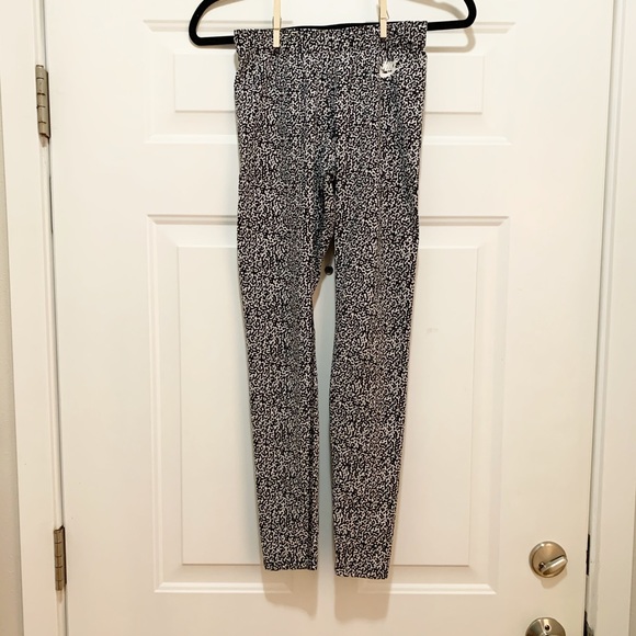 Nike Just Do It Fold Down Leggings - Picture 3 of 10